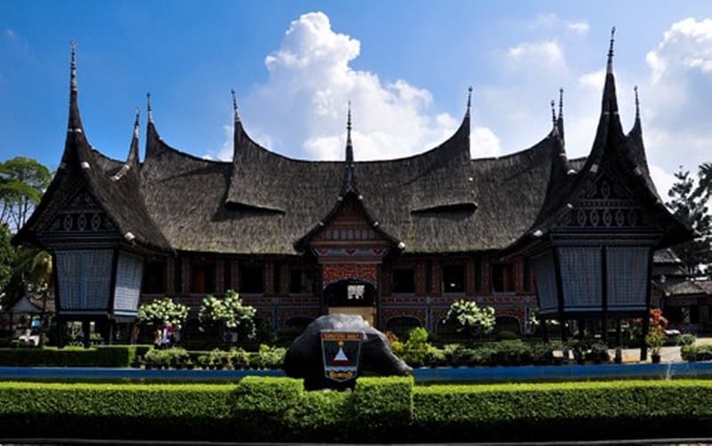 Mengenal Keanekaragaman Budaya Indonesia Di Taman Mini