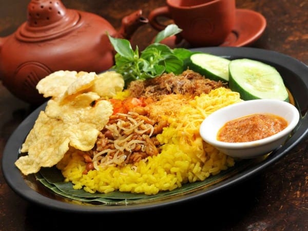 Daftar Nasi Kuning Enak yang ada di Bandung