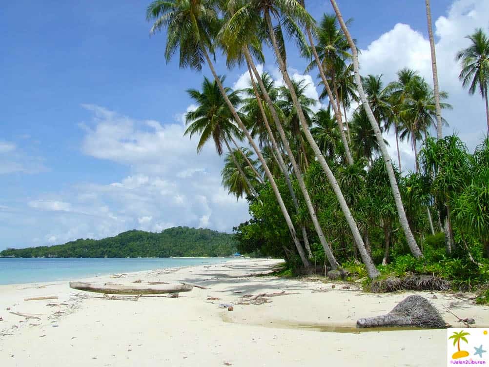 Suasana Kepulauan Kei Maluku Tenggara