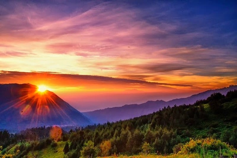 sunrise gunung bromo