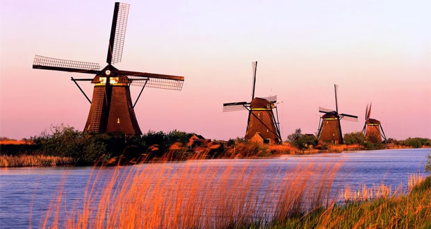 10 Destinasi Wisata Di Negeri Kincir Angin Belanda
